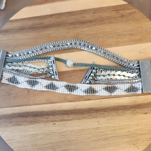 Victoria Emerson Silver and White Apple Watchband - Picture 1 of 8